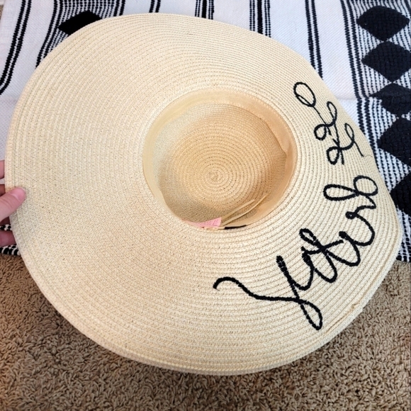 SUMMER & ROSE "OFF DUTY" WIDE BRIM 100% PAPER HAT - Picture 4 of 5